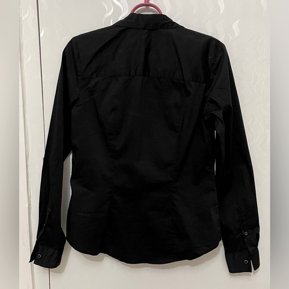 H&M shirt🖤 •Size:Small •Fabric:Cotton/polyester•Colour:Black - Picture 3 of 3